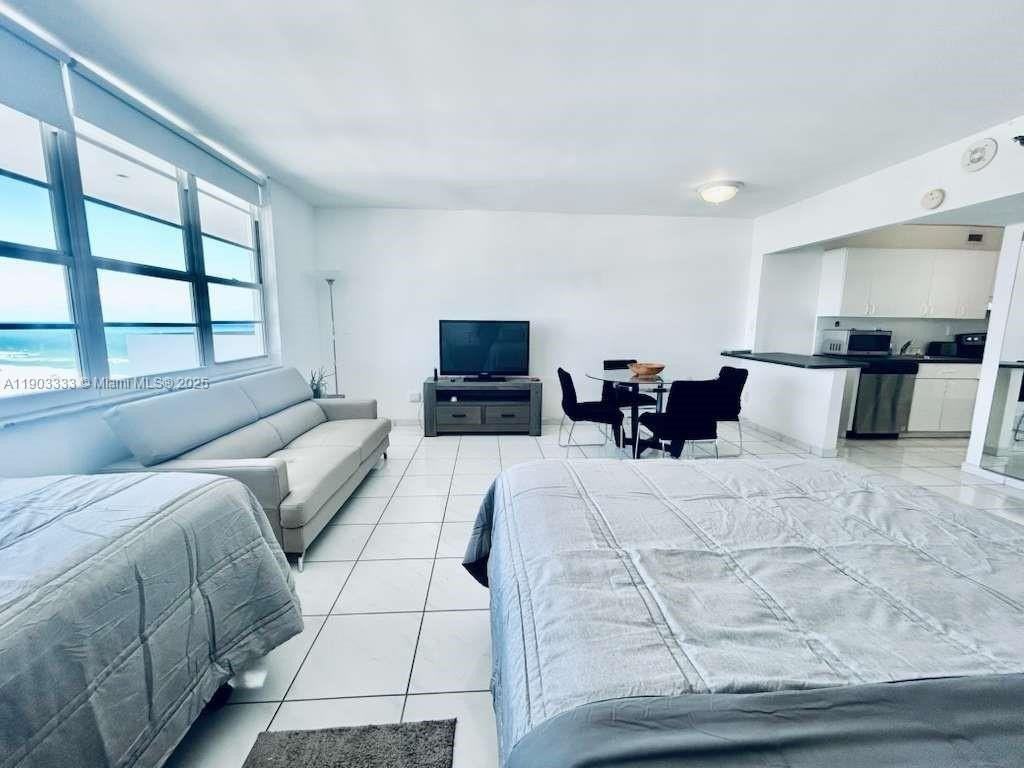 100 Lincoln Rd #1639 - Photo 3 of 10