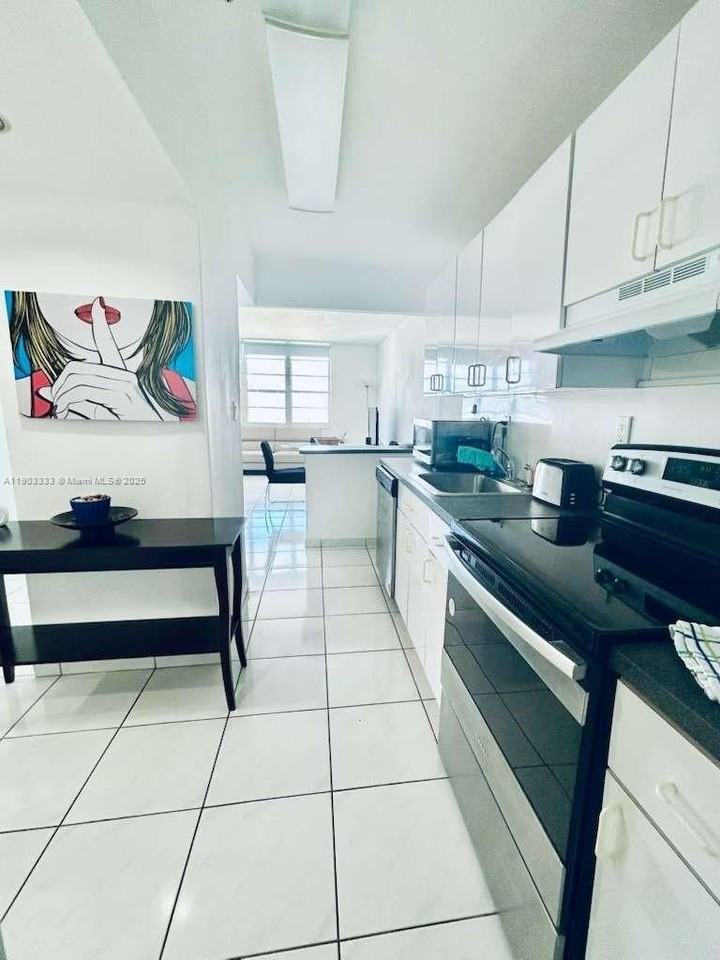 100 Lincoln Rd #1639 - Photo 6 of 10