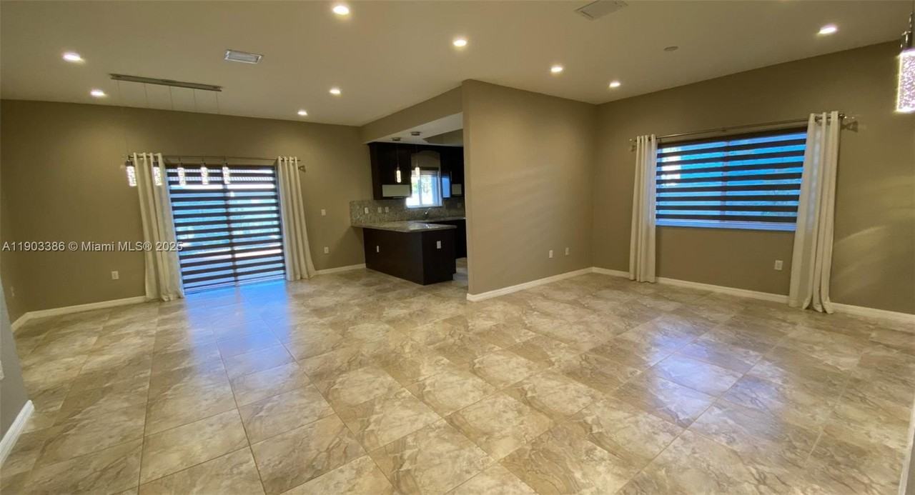 15585 Sw 178th Ln #A - Photo 2 of 11