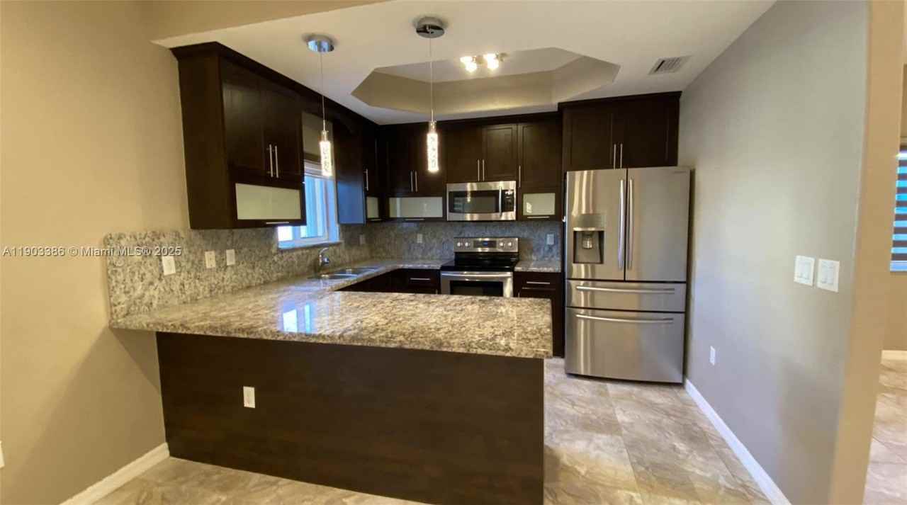 15585 Sw 178th Ln #A - Photo 4 of 11