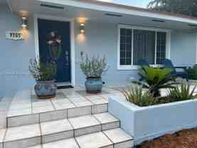 9705 Sw 214th Ter - Photo 1 of 1