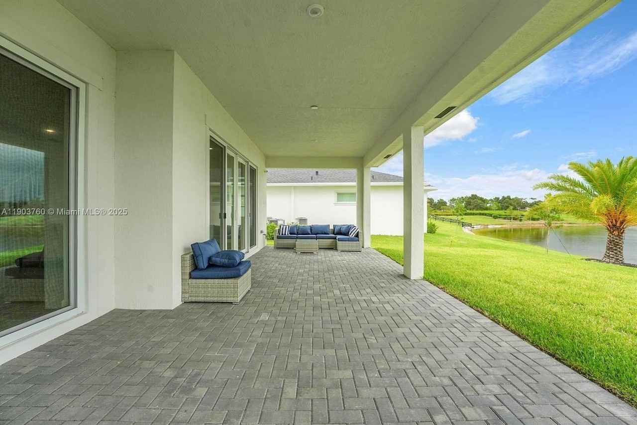 601 Hookline Cir - Photo 4 of 22