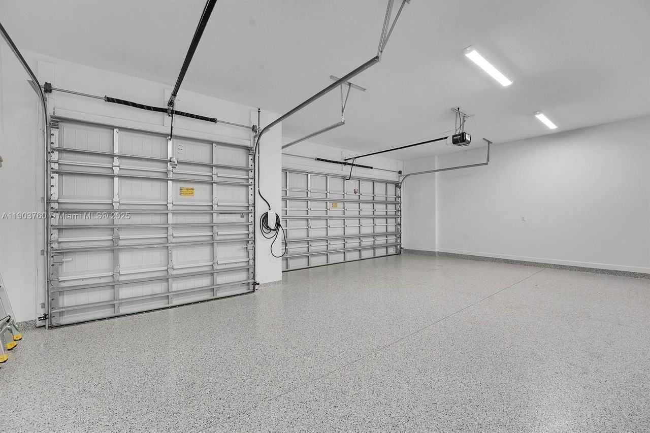 601 Hookline Cir - Photo 6 of 22