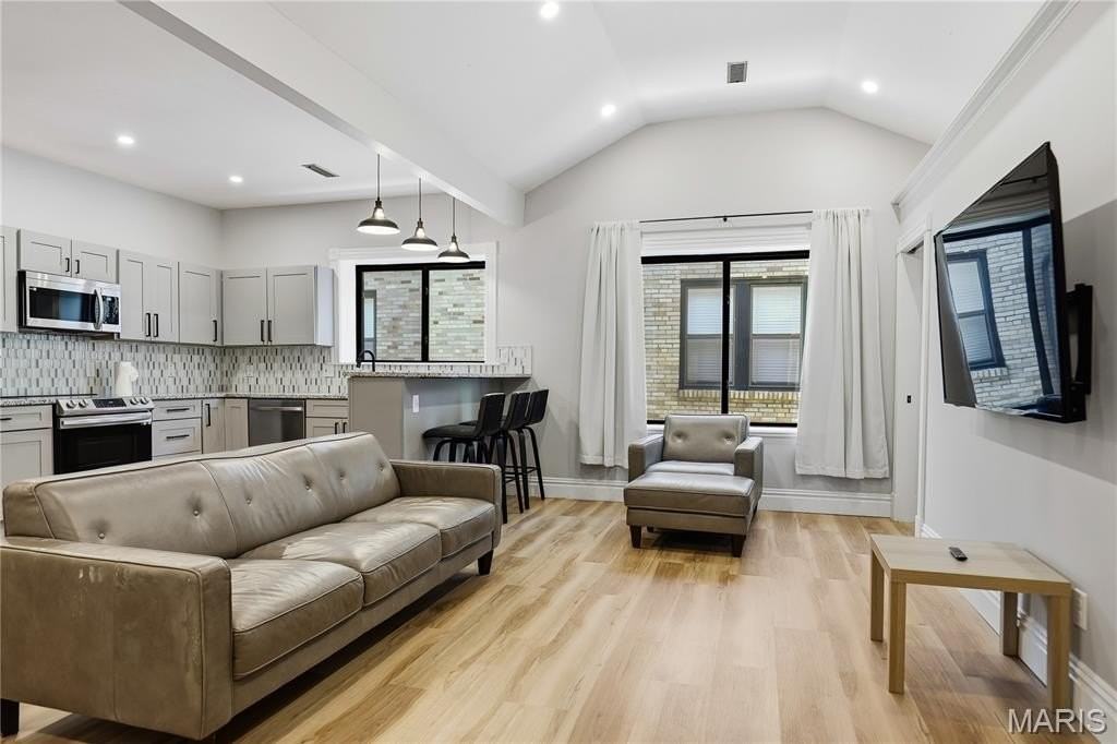 7358 Pershing Ave - Photo 5 of 16