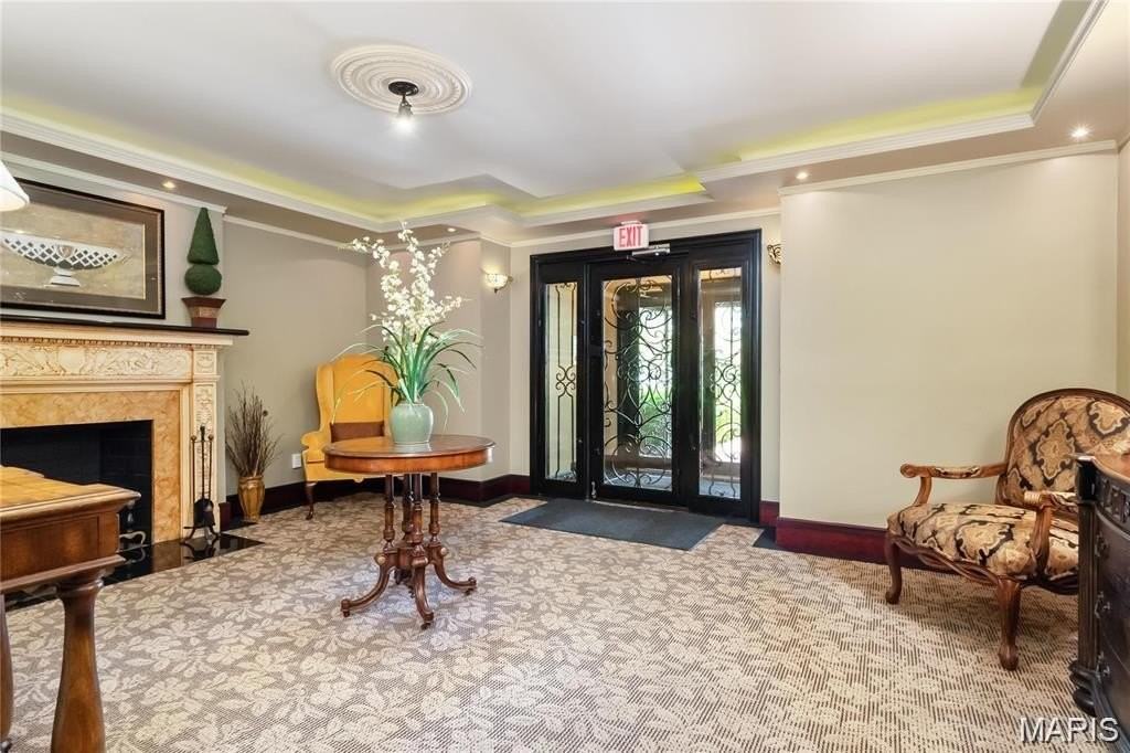 4540 Lindell Blvd #106 - Photo 4 of 31