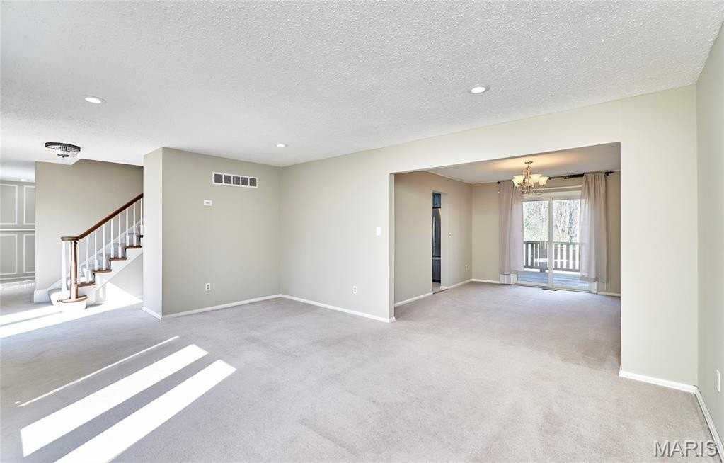 15215 Golden Rain Drive - Photo 7 of 36