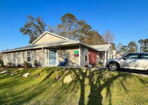 4003 Sw 27th St #18 - Photo 1 of 1