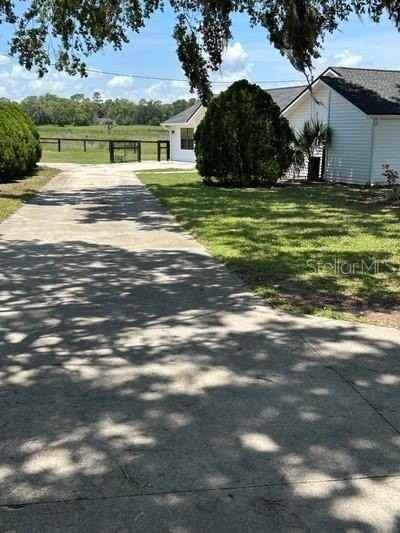 3268 SW 68 AVENUE - Photo 3 of 37