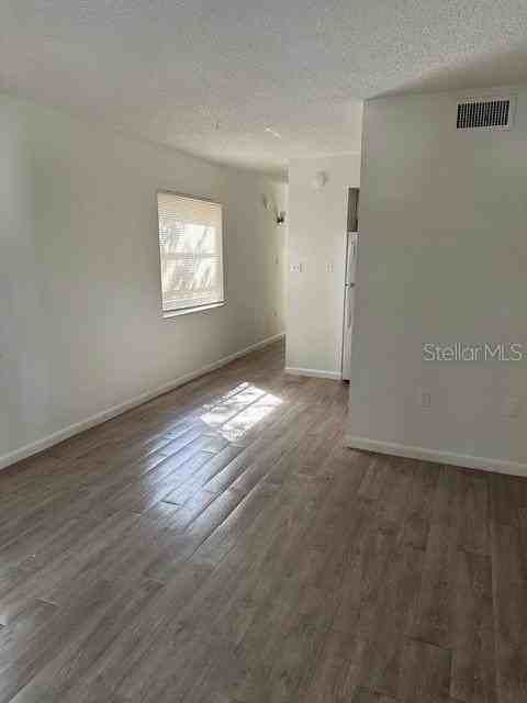 821 Jeffords St #2 - Photo 3 of 9