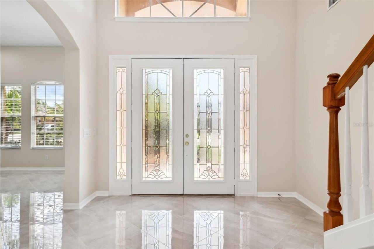 17912 Bahama Isle Cir - Photo 3 of 49