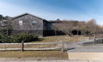 featured image of 35 Sloop Walk