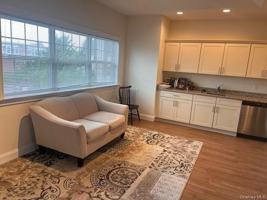 featured image of 333 W Montauk Hwy