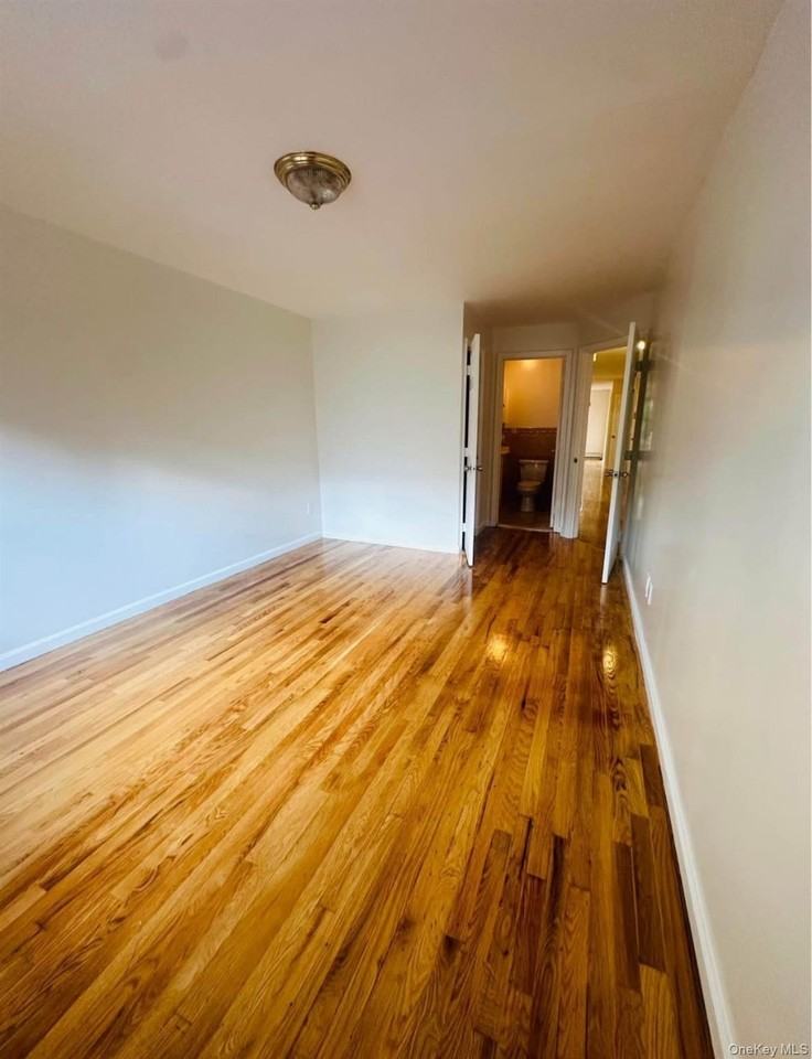 1079 Willoughby Ave - Photo 7 of 15