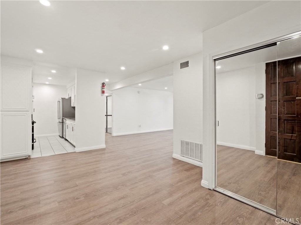 5334 Lindley Avenue #125 - Photo 5 of 50