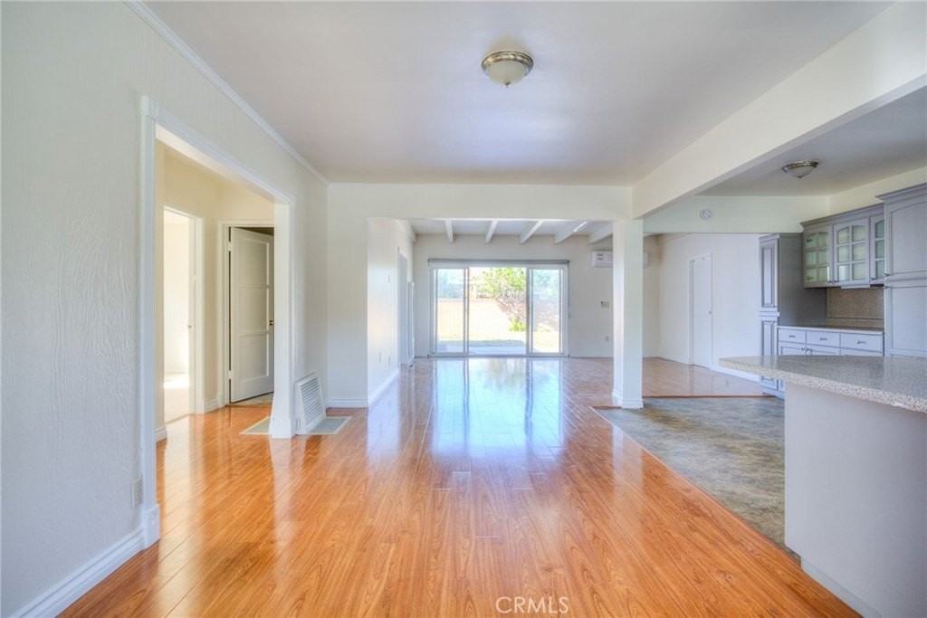 2029 W 162nd St - Photo 4 of 37