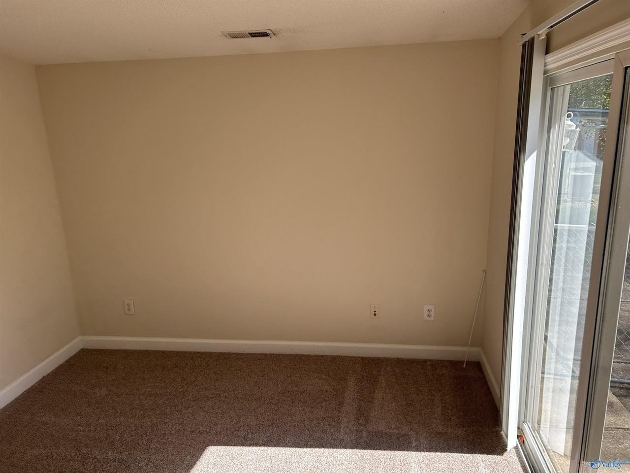 427 S Edgemont Cir Nw - Photo 7 of 12