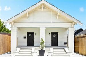 featured image of 1827 Frenchmen St