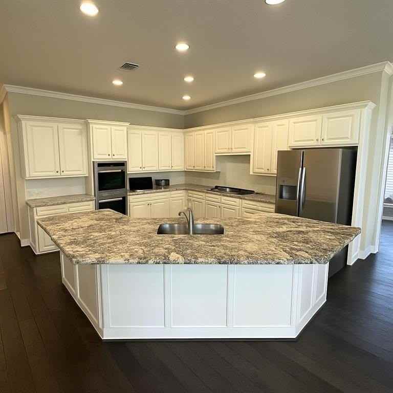 111 Yale Dr - Photo 7 of 18