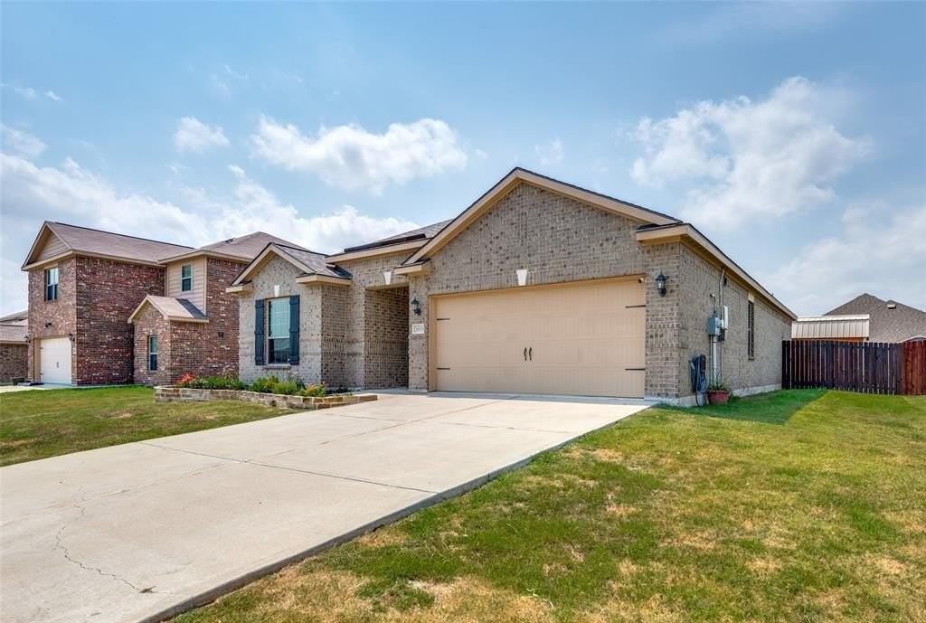 3015 Watercrest Drive - Photo 2 of 38