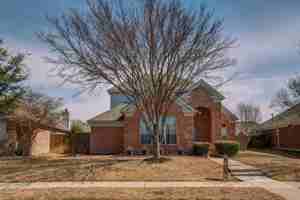 featured image of 6908 Chateau Dr