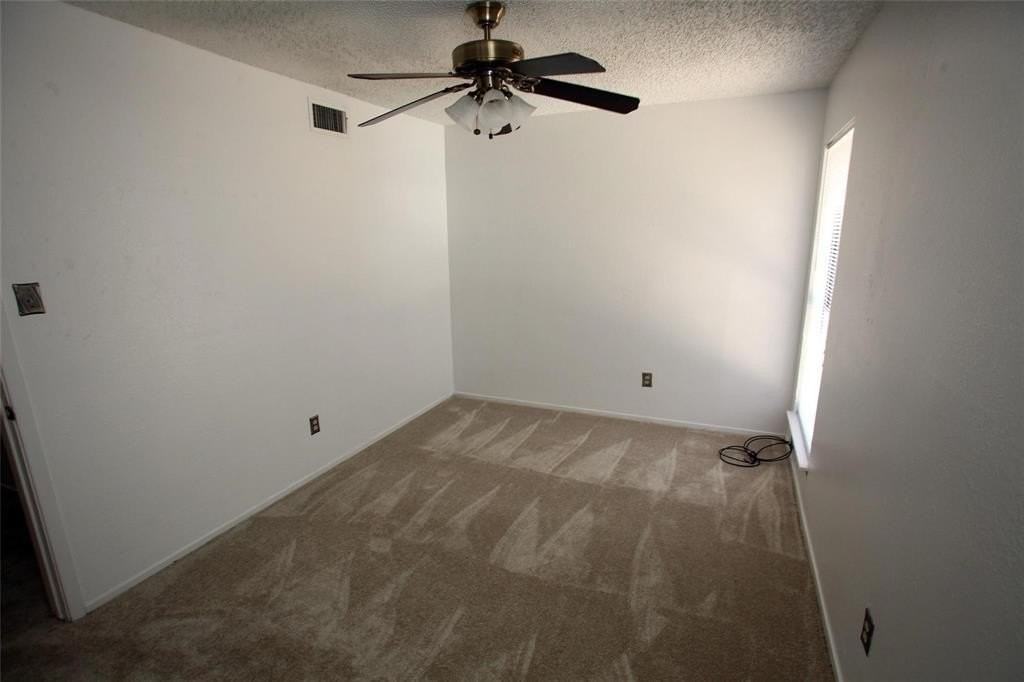 422 West 4th Street - Photo 6 of 6