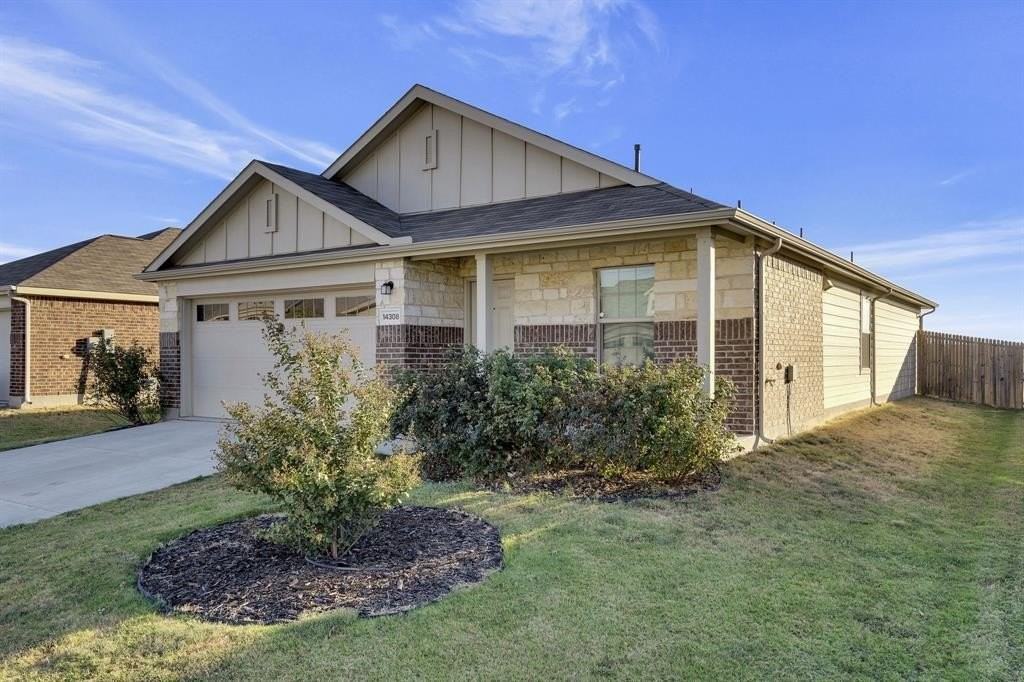 14308 Saddlebred Way - Photo 3 of 23