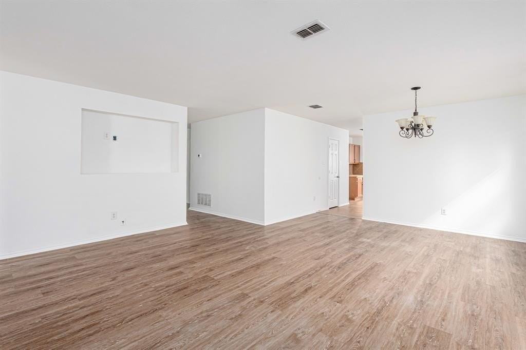 9940 Dartmouth Dr - Photo 5 of 28