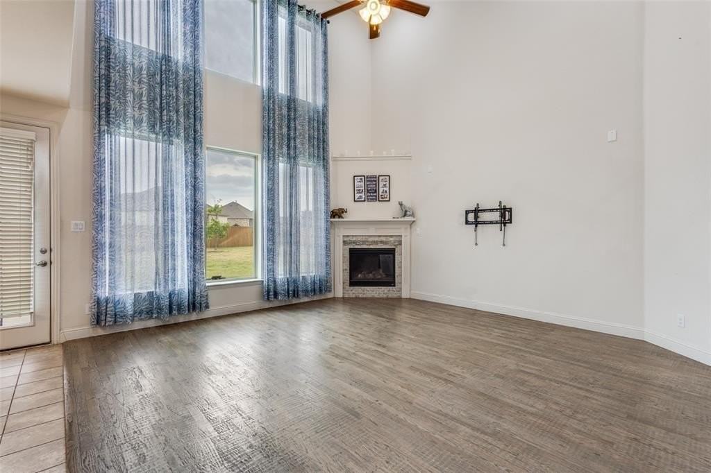 151 Darian Dr - Photo 3 of 25