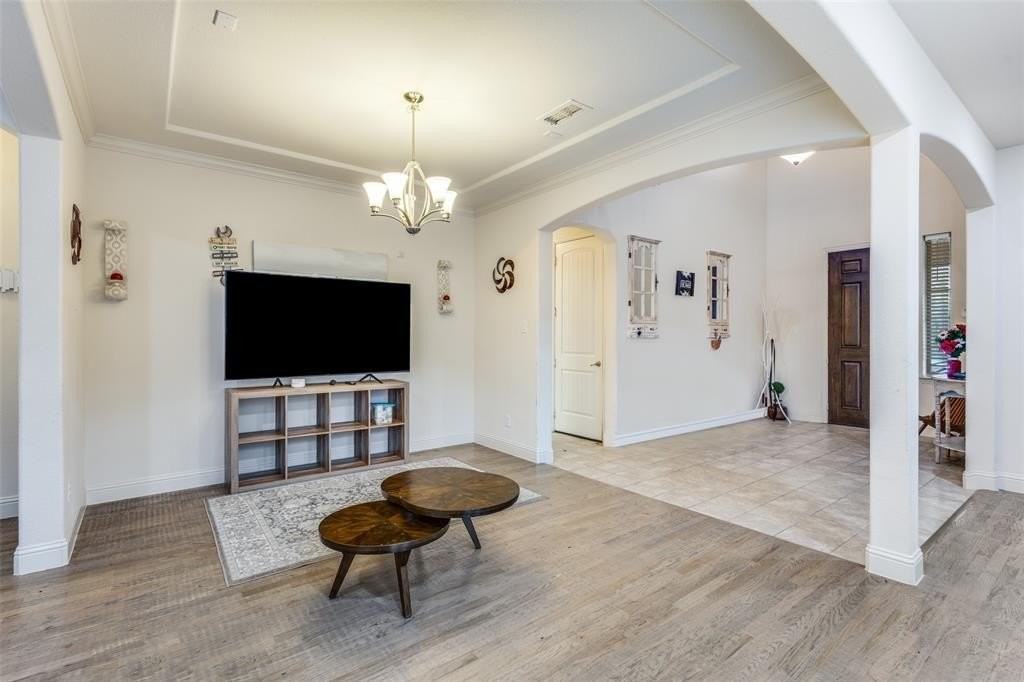 151 Darian Dr - Photo 7 of 25