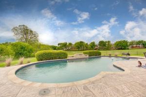 featured image of 2400 Geiberger Dr