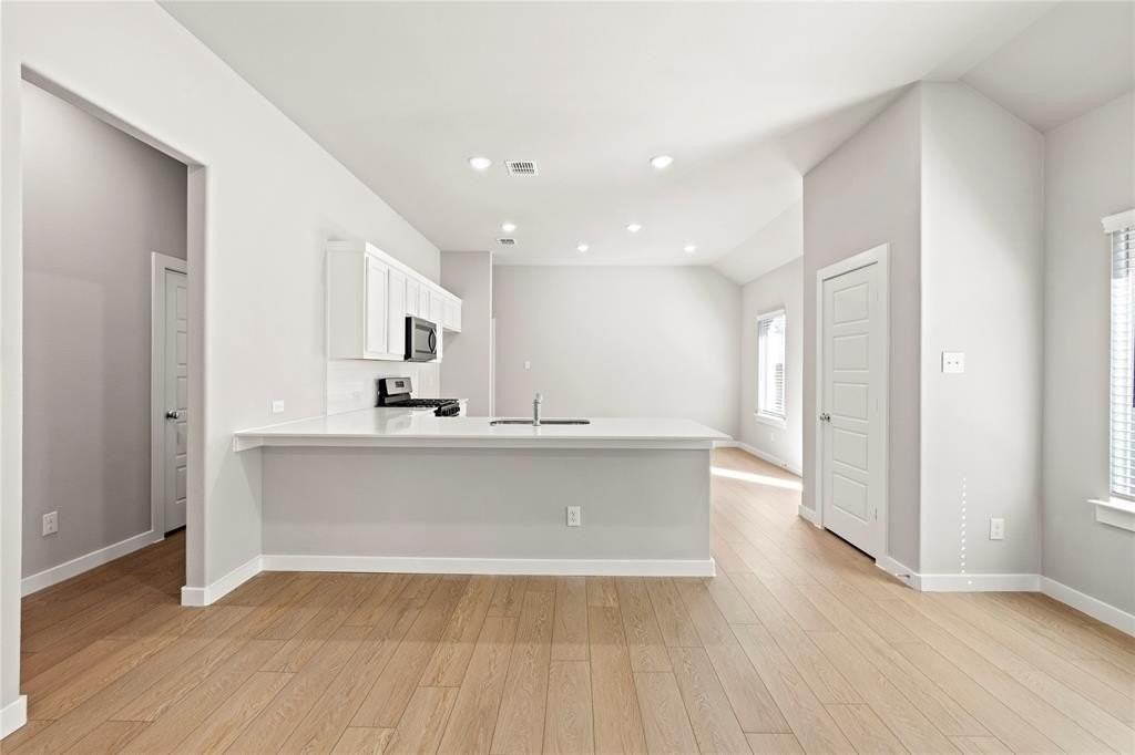 4005 High Valley Dr - Photo 5 of 18