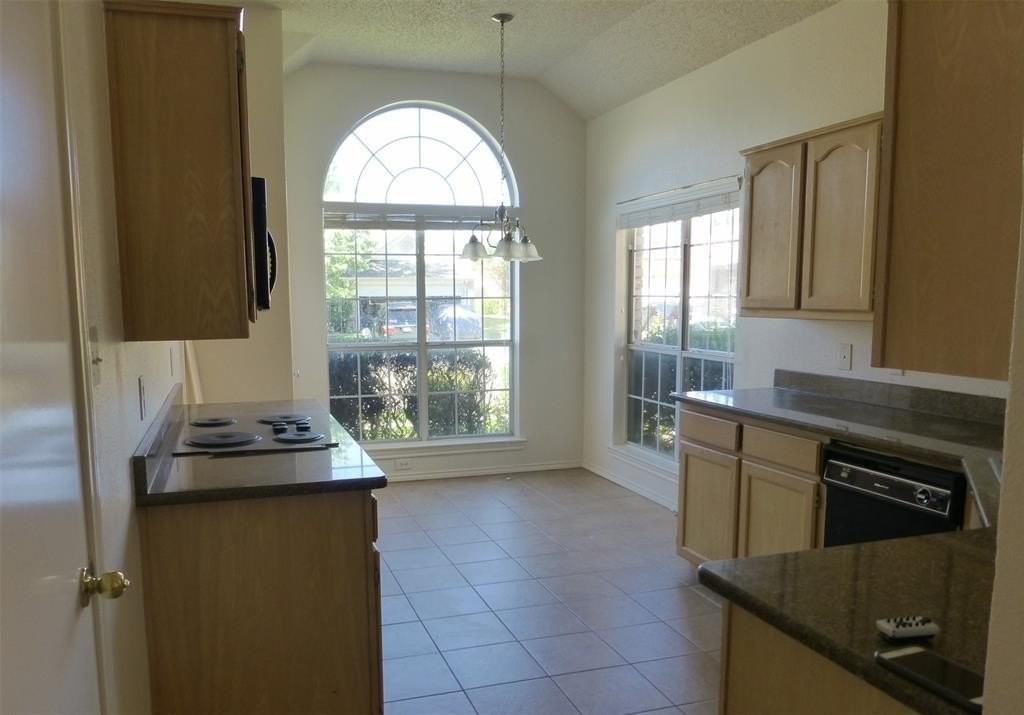 938 Winterstone Dr - Photo 7 of 8