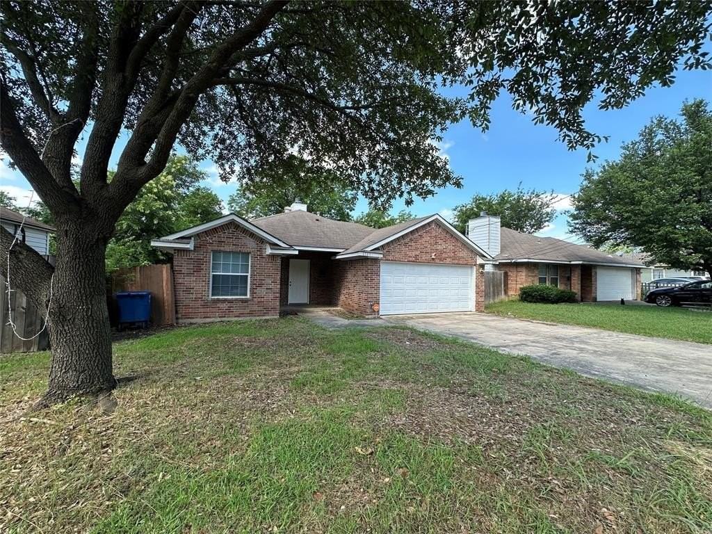 4147 Gladewater Road - Photo 2 of 31