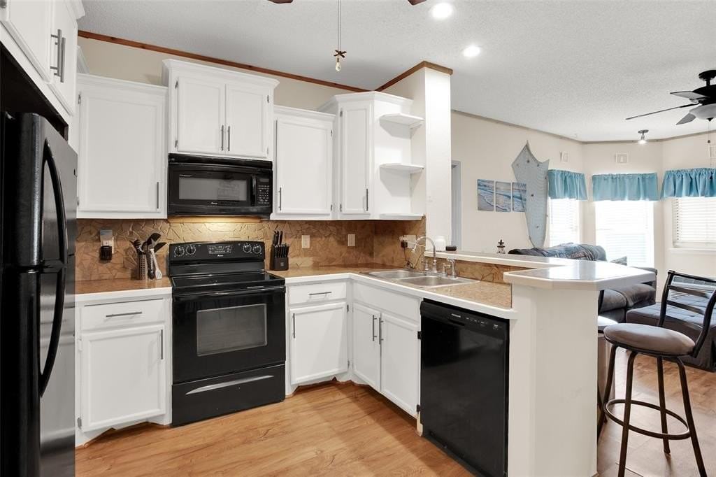 2164 Tanglewood Blvd #D311 - Photo 2 of 15