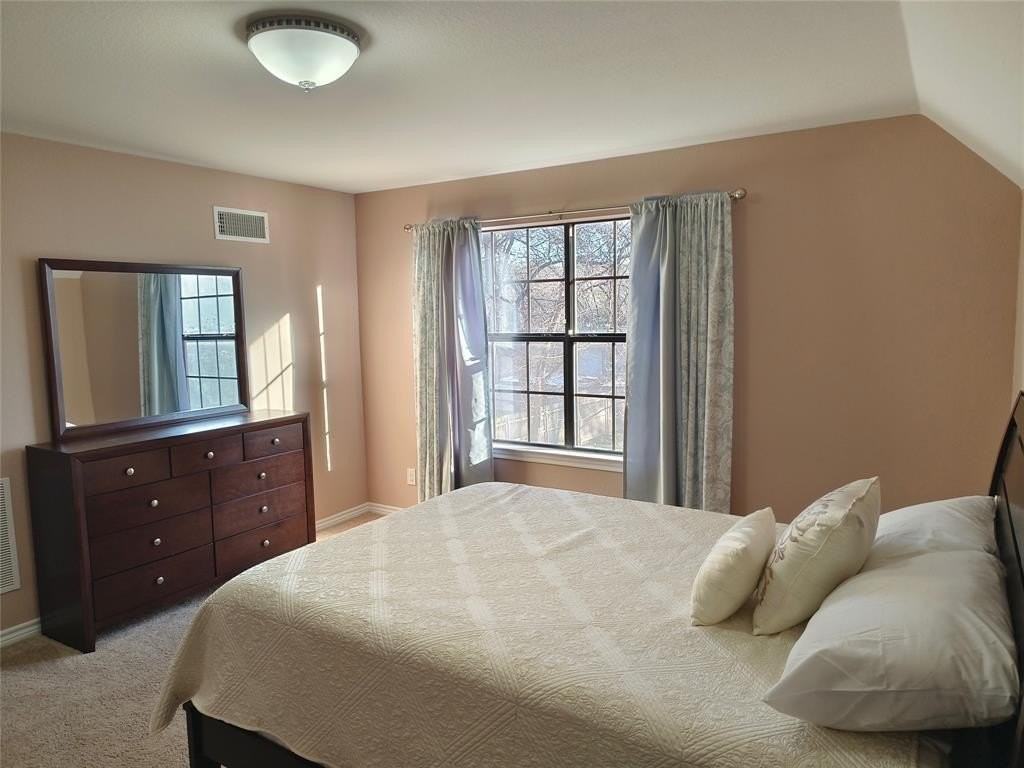 100 E Bluebonnet Dr - Photo 4 of 25