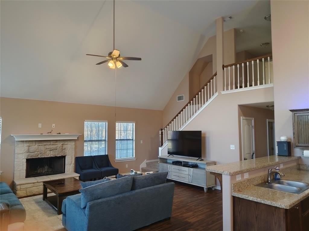 100 E Bluebonnet Dr - Photo 5 of 25