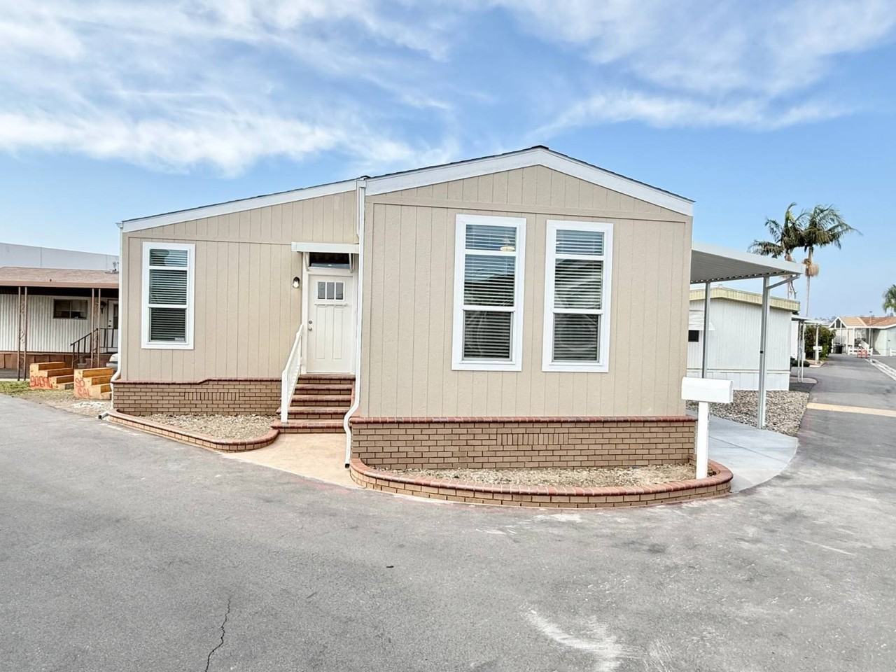 41 Spruce Via - Photo 2 of 27