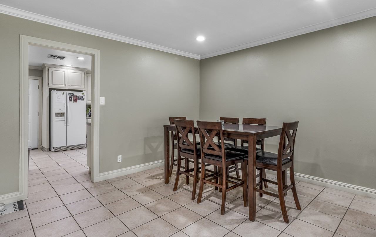 5414 Guava Dr - Photo 2 of 21