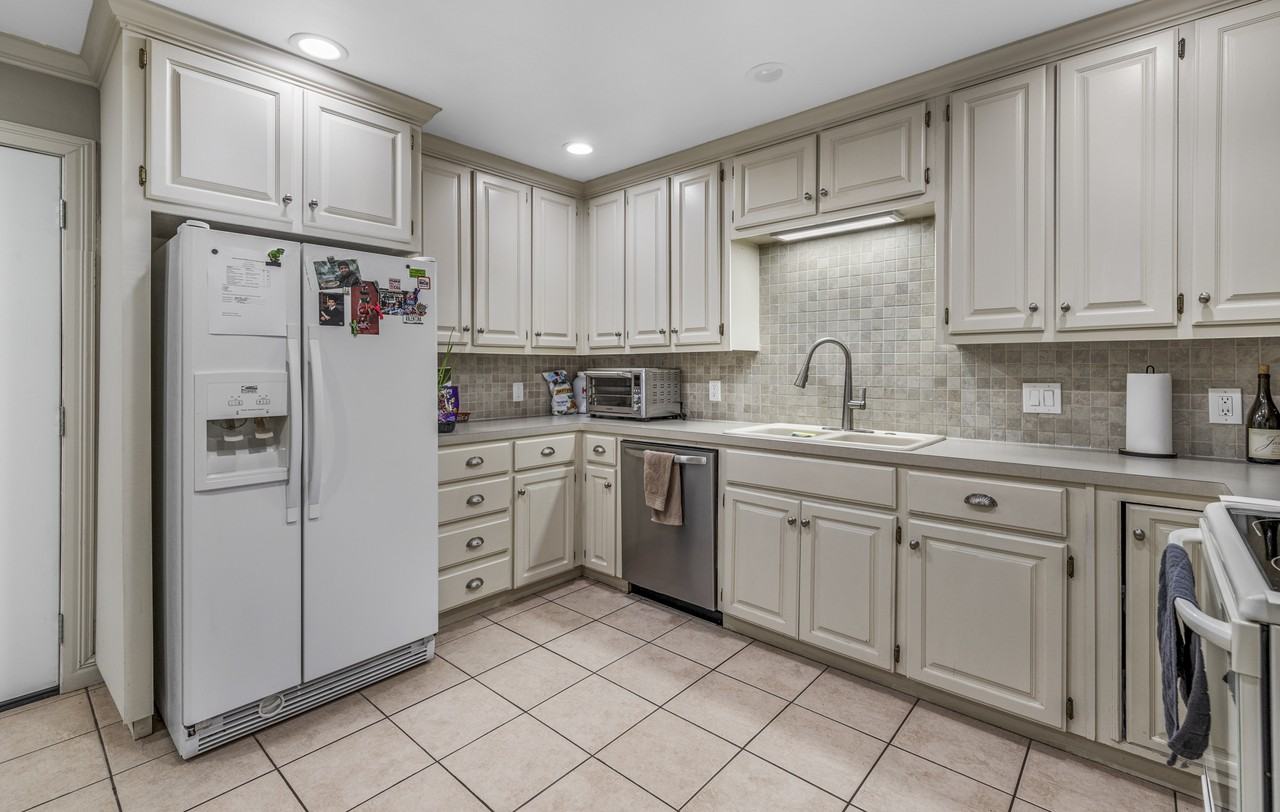 5414 Guava Dr - Photo 6 of 21