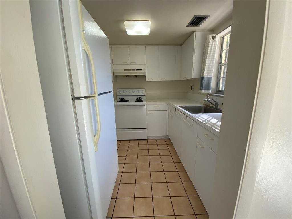 310 Sw 11th Ct - Photo 7 of 14