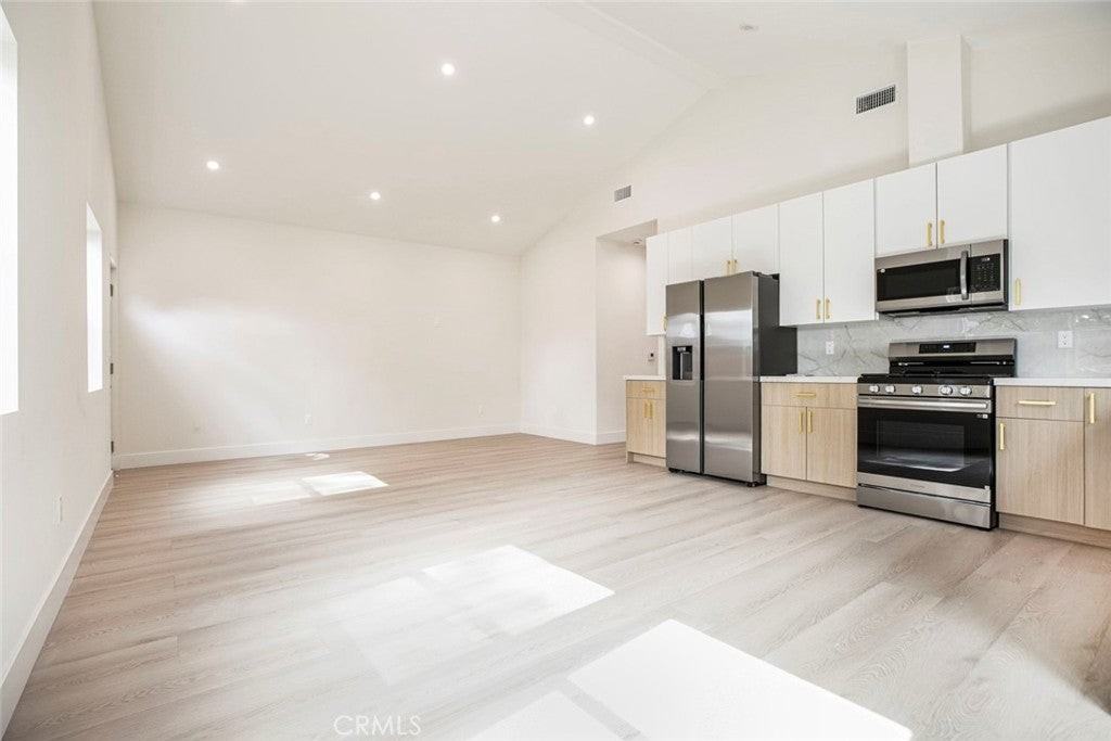 914A Geneva St - Photo 5 of 23