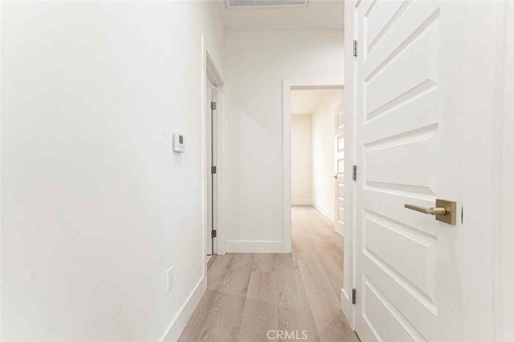 914A Geneva St - Photo 6 of 23