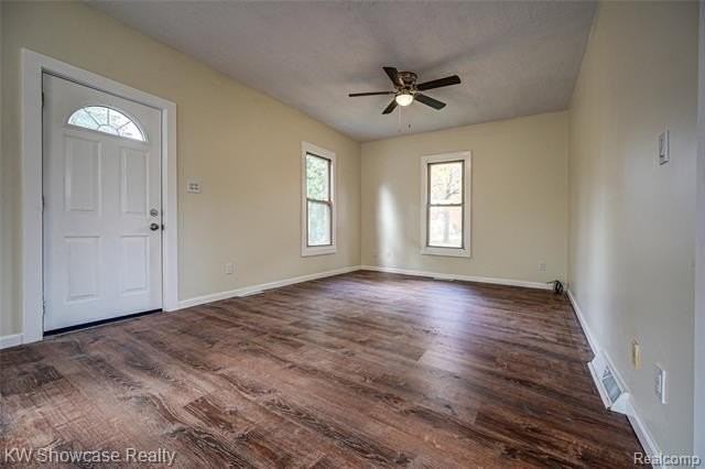 504 2nd St - Photo 6 of 41