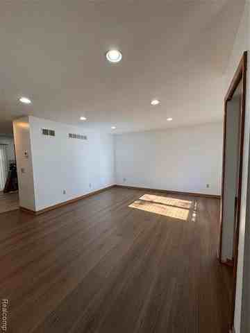 38 W Brockton Ave - Photo 3 of 25