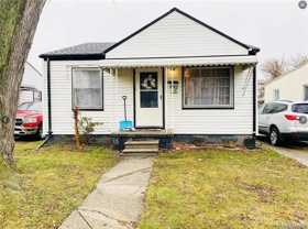 11227 Packard Ave - Photo 1 of 1