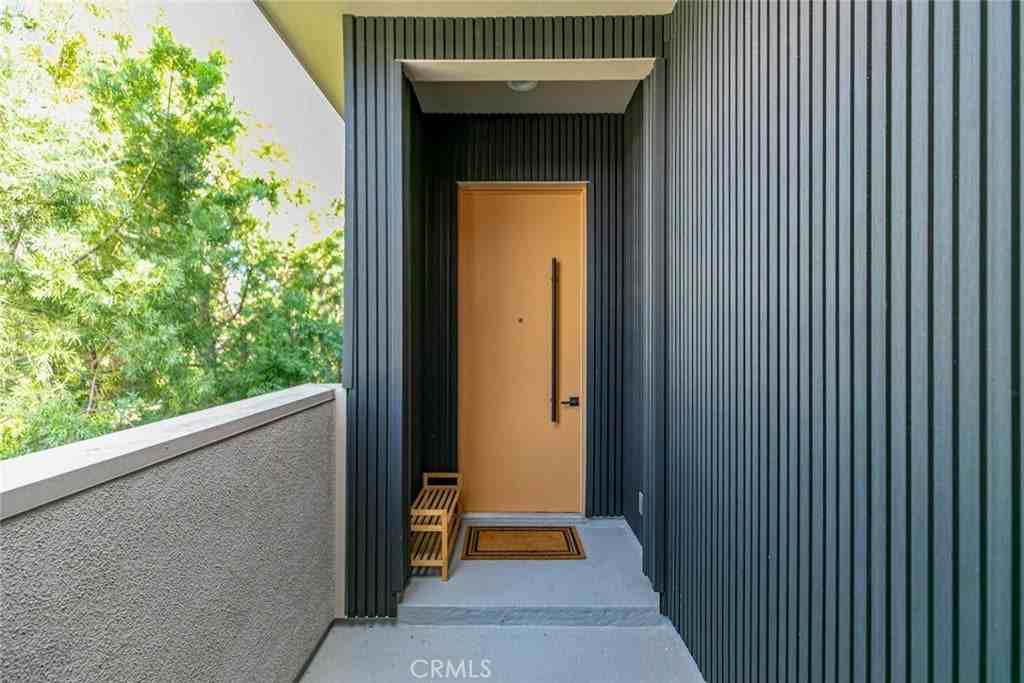 5222 Lennox Avenue - Photo 5 of 20