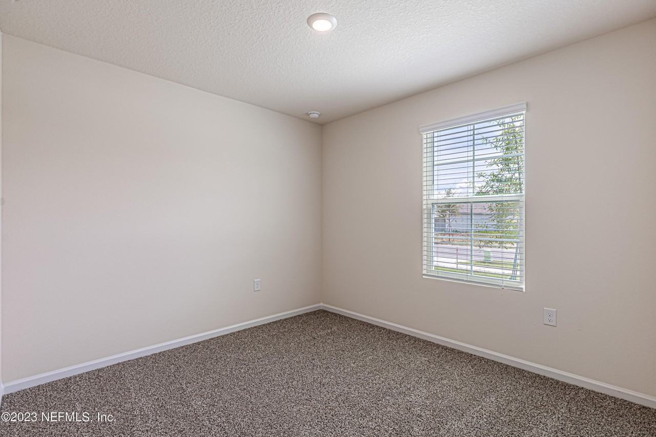 2058 Garrison Way - Photo 7 of 33
