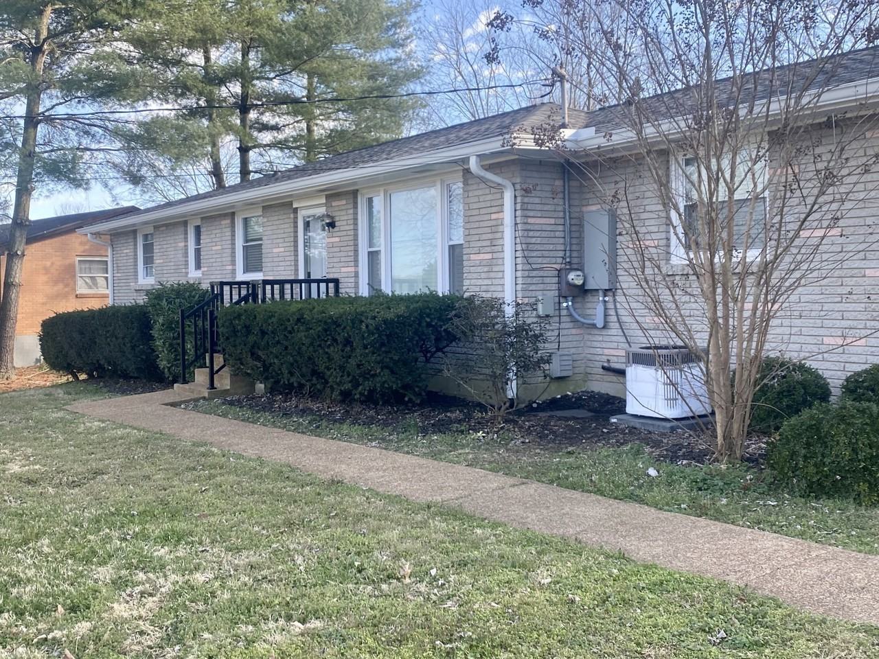 107 La Sabre Dr - Photo 4 of 40