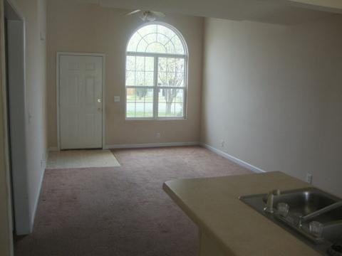 1516 Rochester Dr - Photo 7 of 12