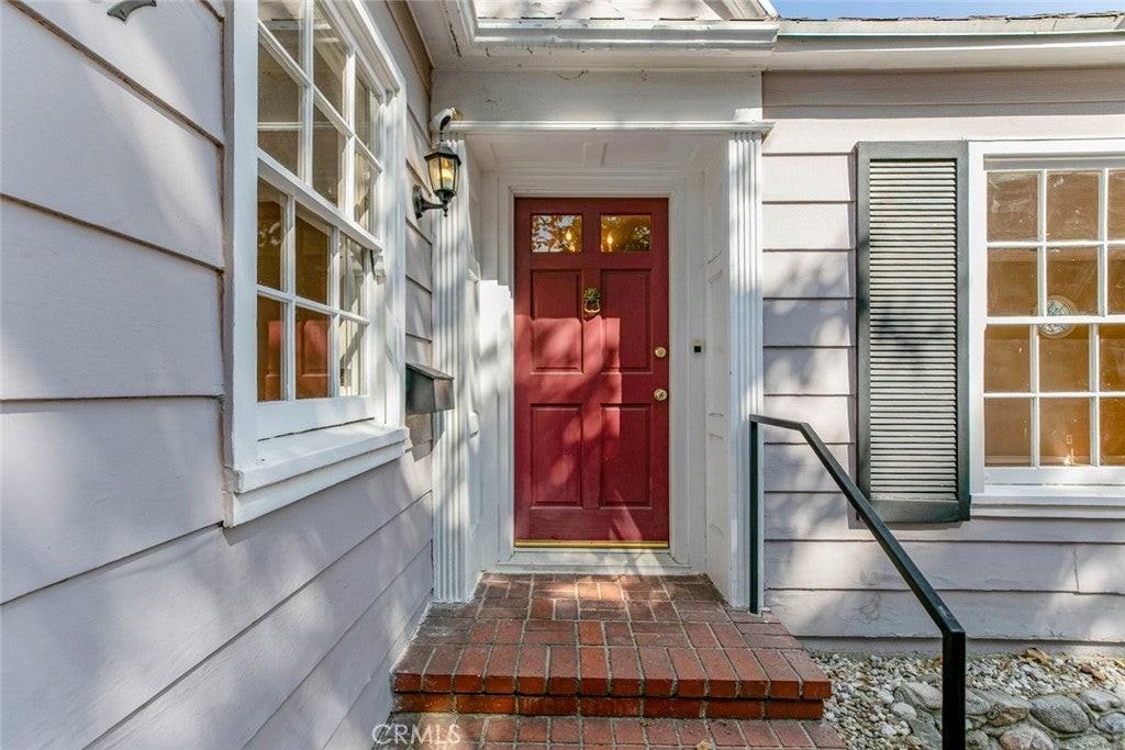 2737 Rustic Ln - Photo 6 of 38